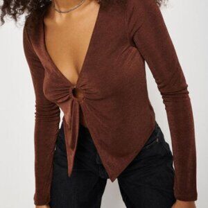 Garage Long Sleeve Keyhole Ring Fly Away